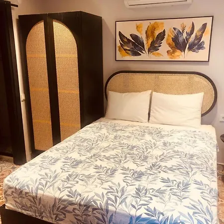 Gülayvalık Oda ve Kahvaltı